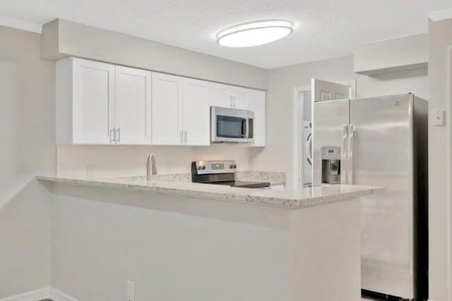 Building Photo - Essex Place Luxury Apartments