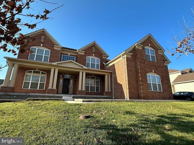 Building Photo - 124 Odyssey Dr