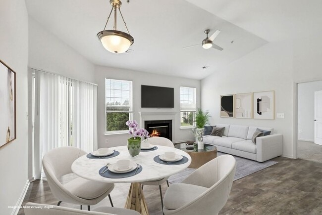 Photo - Windsor Commons Apartments