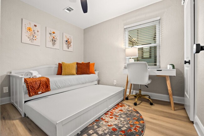 Photo - 153 South Ave SE Unit SI ID1609608P