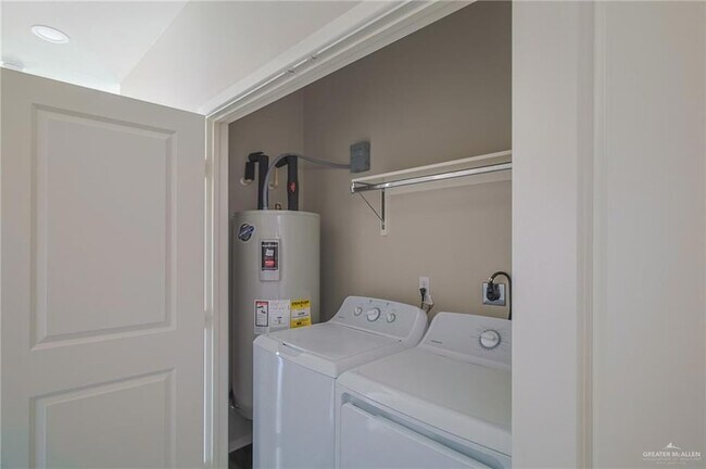 Photo - 5601 Sandpiper Ave Unit 2