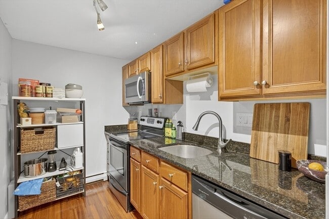 Photo - 200 Manning St Unit 6B