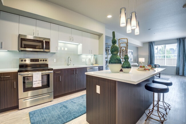 Photo - Renaissance Square