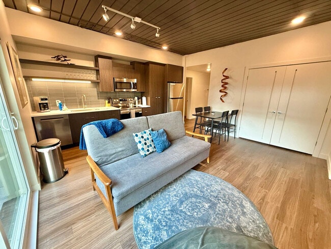 Photo - 360 W 200 S Unit ID1389267P