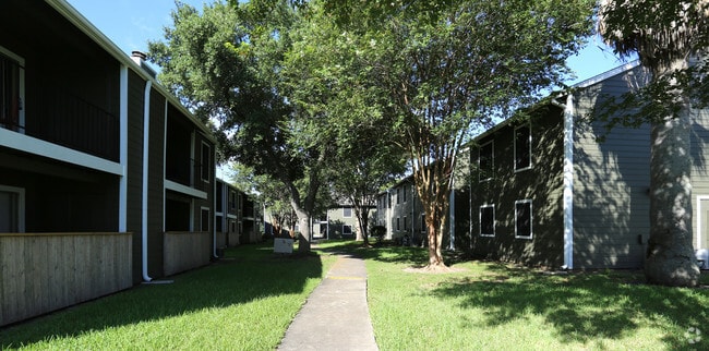 Photo - Mosswood Apartment Homes