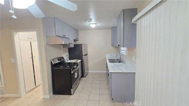 Photo - 4505 Canoga St