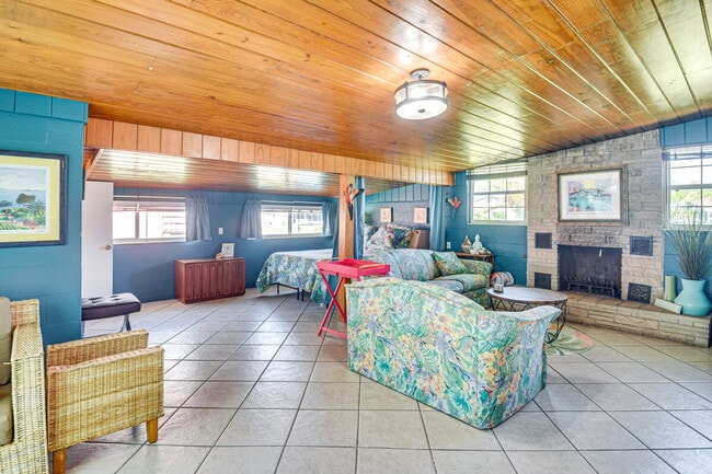 Photo - 103 Essex Dr Unit SI ID1386079P