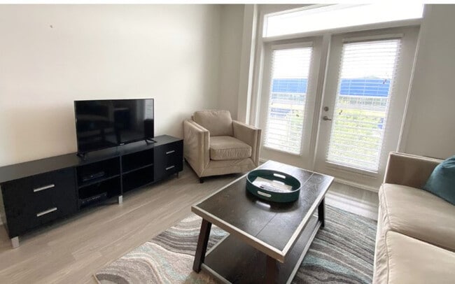 Photo - 470 16th St NW Unit ID1328016P