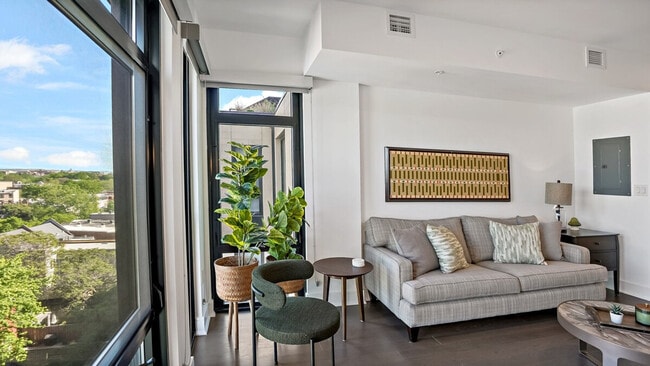 Photo - 1926 6th St NW Unit ID1395395P