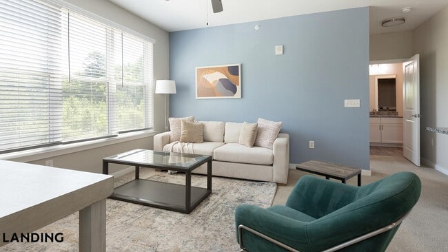 Building Photo - 16200 Croft Dr Unit 5010-307