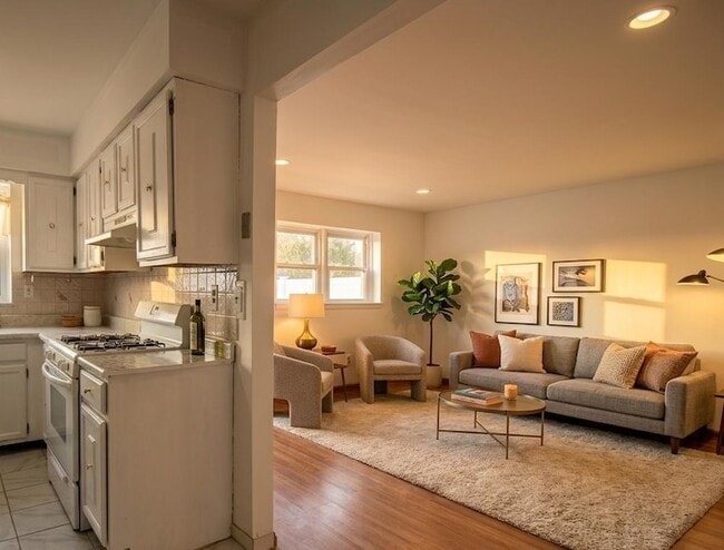 Photo - 1018 Koelle Blvd Unit 1