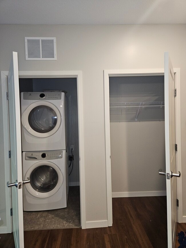 Photo - The Heights of Mendota