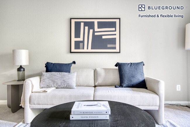 Photo - 1220 N Fair Oaks Ave Unit FL2-ID839