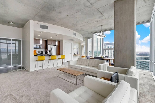 Photo - 1324 Champa St Unit ID1013120P