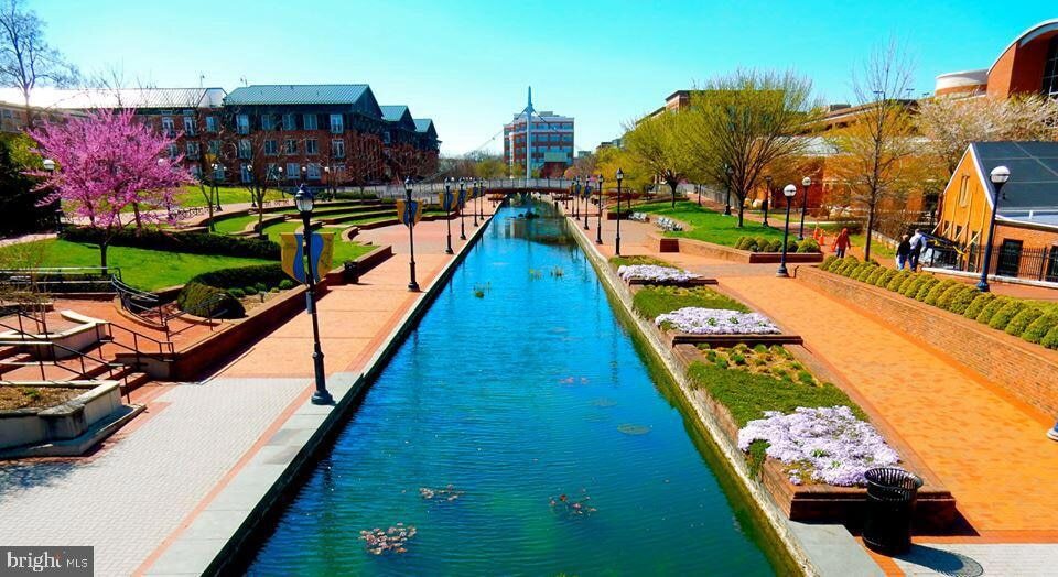 Photo - 35 E All Saints St Unit 201