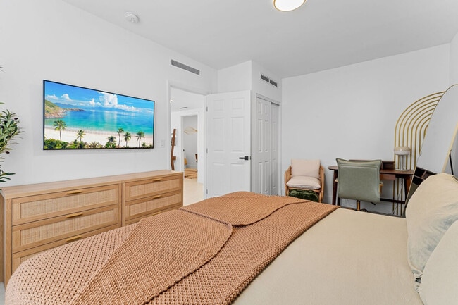 Photo - 1144 SW 4th St Unit SI FL2-ID1388874P