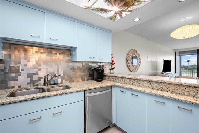 Photo - 450 Treasure Island Causeway Unit 311