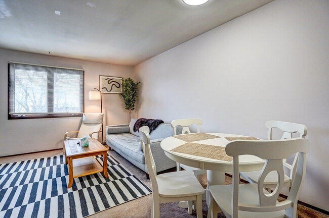 Photo - 2601 University Ave Unit ID1377393P