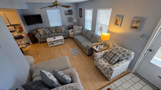 Photo - 9604 Ventnor Ave