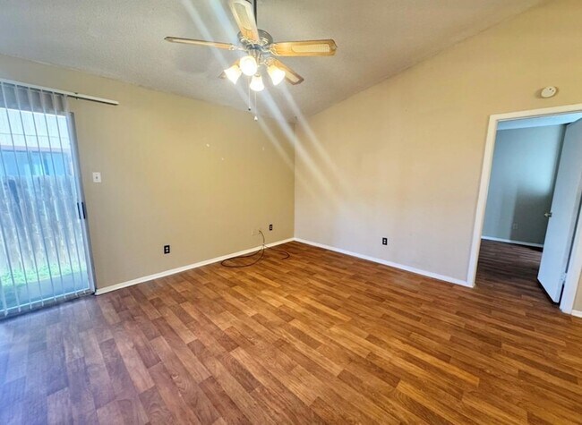 Photo - 805 Lexington Rd Unit A