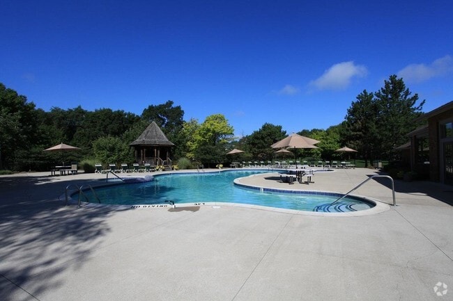 Pool - Oak Hill Apartments