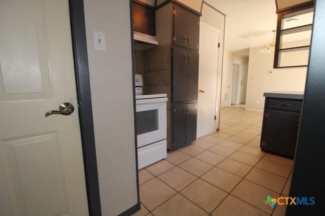 Photo - 2706 Live Oak Dr