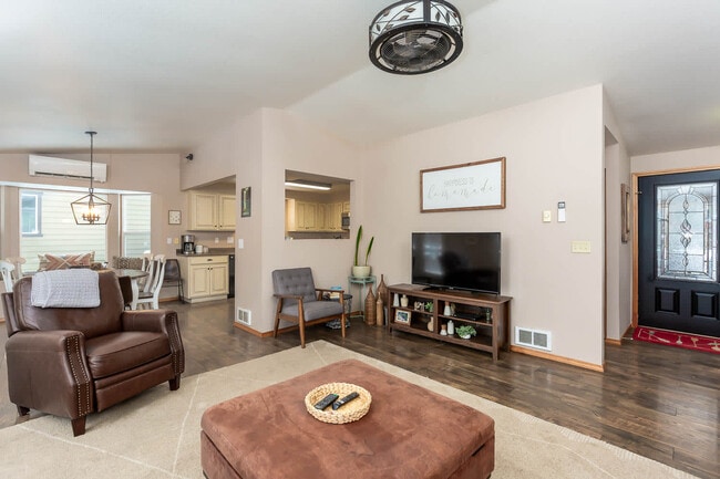 Photo - 17184 Island Loop Way Unit ID1330995P
