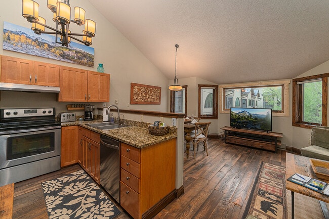 Photo - 280 Mahoney Dr Unit SI FL2-ID1309436P