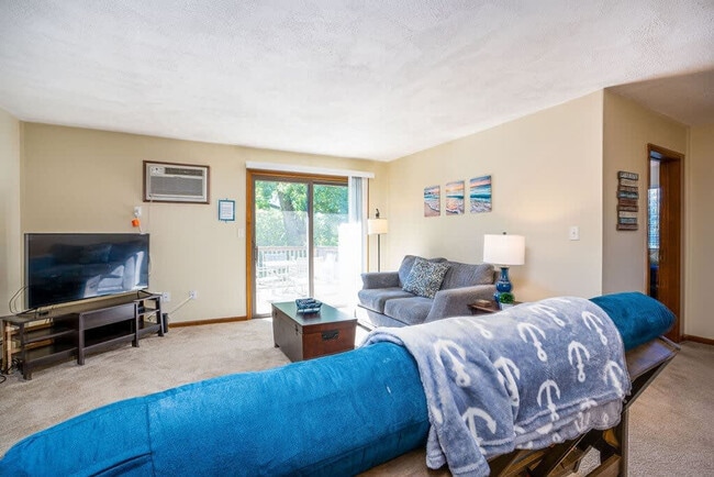 Building Photo - 6542 Bella Vista Dr NE Unit SI ID1494641P