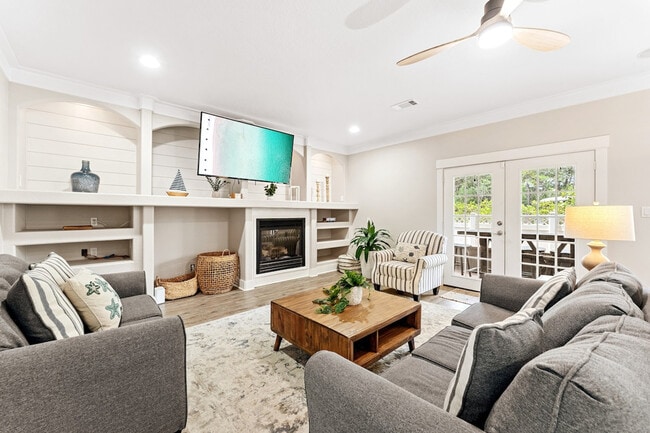 Building Photo - 91 St Simon Cir Unit ID1285921P