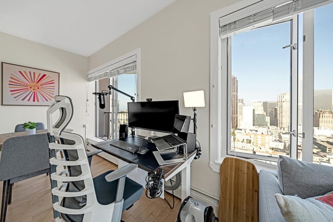 Photo - 899 Pine St Unit FL15-ID354753P