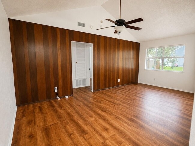 Photo - 4714 Lambs Ln