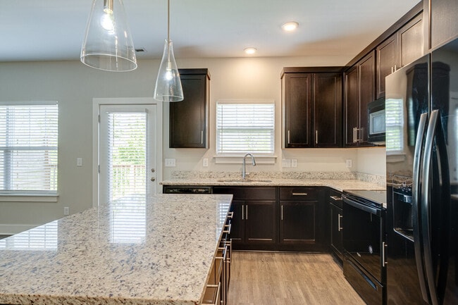 Photo - Highland at Hickory Hills Townhomes