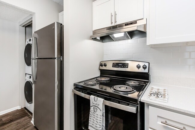 Photo - The Easton Apartments
