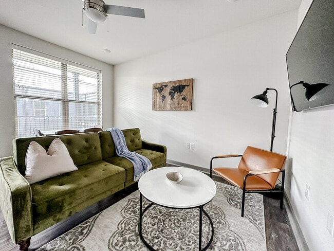 Photo - 111 E 4th St Unit ID1036795P