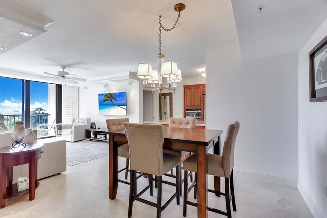 Building Photo - 651 Okeechobee Blvd Unit 509