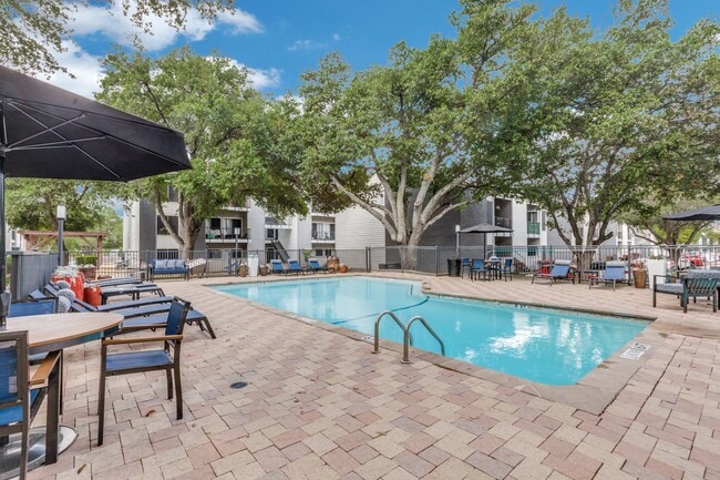 Photo - Argosy at Crestview