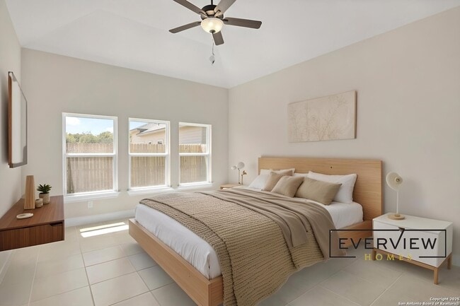 Photo - 406 Park Cir