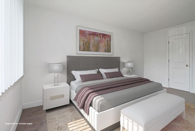 Photo - Hampton Manor Apartments & Townhomes