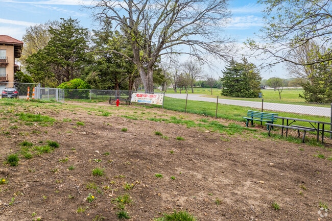 Dog Park - Four Seasons