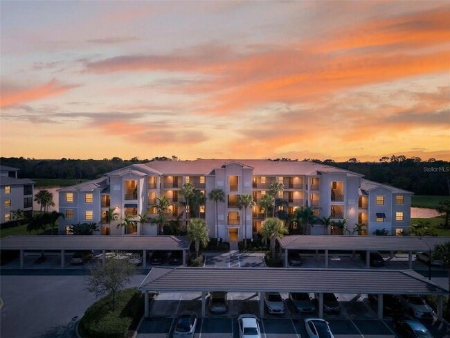 Building Photo - 17520 Gawthrop Dr Unit 401