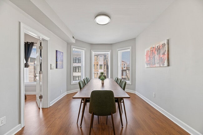 Photo - 2503 W Harrison St Unit ID1093318P