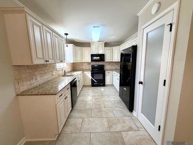 Photo - 18277 Autumn View Dr