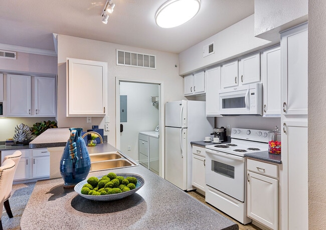 Building Photo - Eastland Trails Apartments
