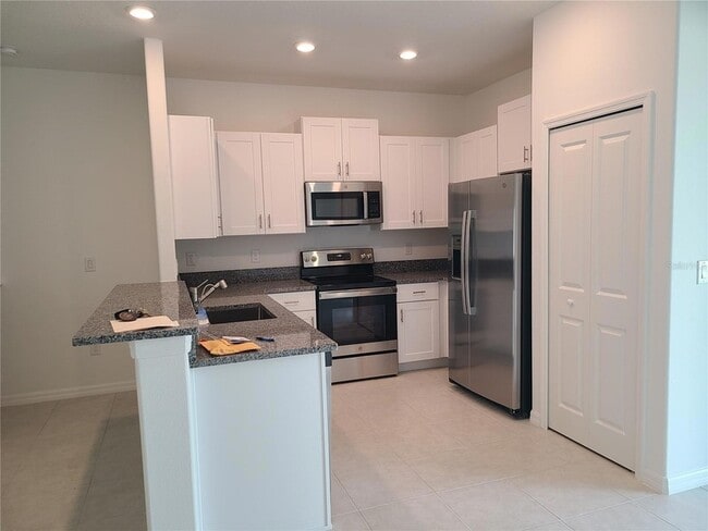 Photo - 14349 Editors Note St