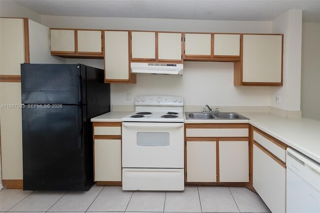Building Photo - 2157 SW 80th Terrace Unit 2157