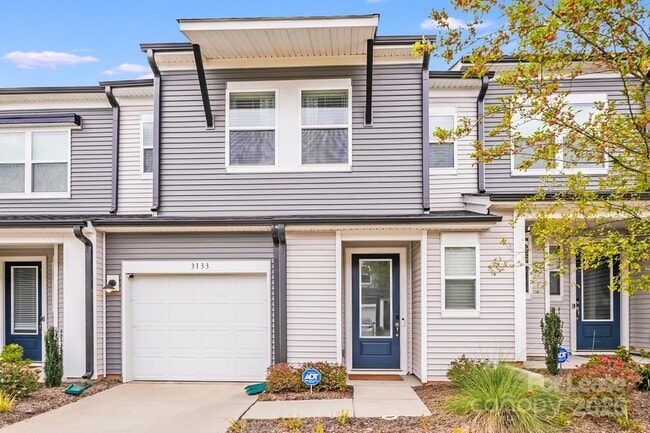 Building Photo - 3133 Hutton Gdns Ln