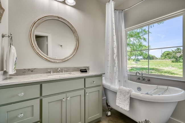 Photo - 8300 Lone Star Rd Unit ID1328077P