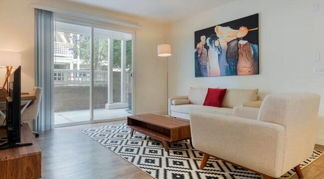 Building Photo - 1257 Lakeside Dr Unit ID1280457P