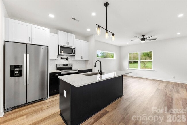 Photo - 2043 Green Oak Dr